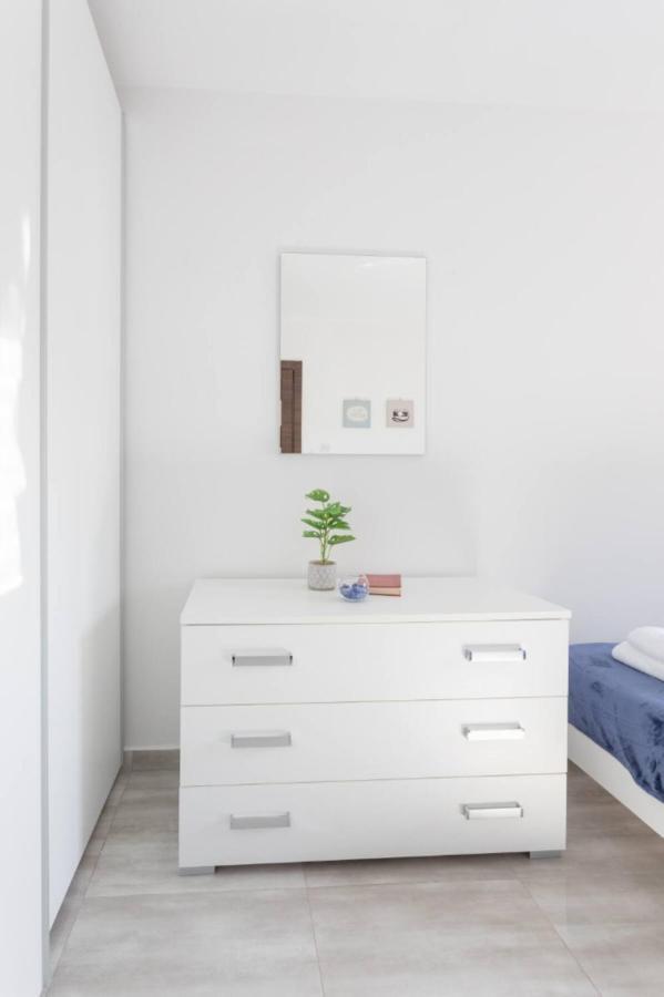 F3 Room 3, Private Room Two Single Beds Shared Bathroom Msida Exterior foto